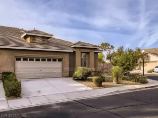 Photo #1: 2330111 Listing 