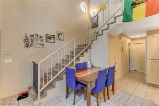 Photo #2: 2330157 Listing 