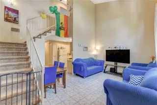 Photo #4: 2330157 Listing 