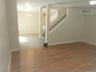 Photo #6: 2330162 Listing 