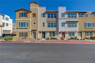 Photo #2: 2330170 Listing