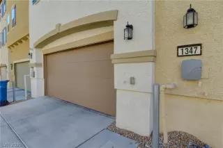 Photo #6: 2330170 Listing