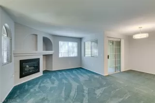 Photo #5: 2330172 Listing