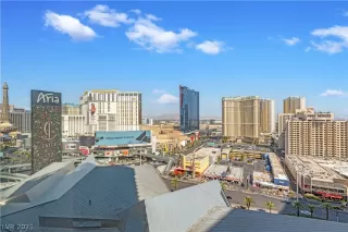 Photo #2: 2330193 Listing