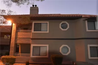 Photo #4: 2330216 Listing 