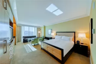 Photo #6: 2330233 Listing 