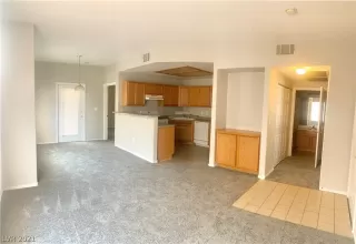 Photo #4: 2330259 Listing 