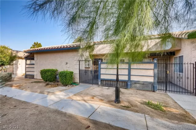 MLS: 2330267 Condo For Sale