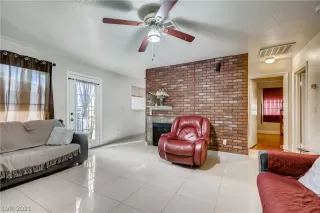 Photo #6: 2330267 Listing