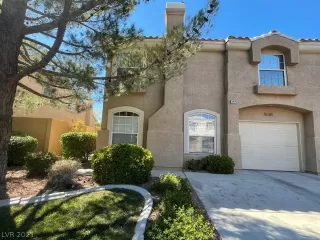 Photo #6: 2330277 Listing