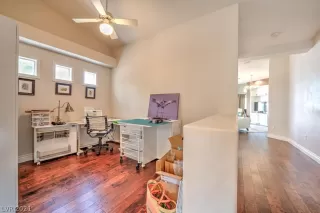 Photo #3: 2330314 Listing