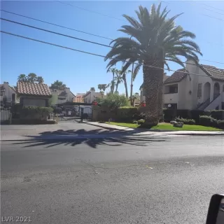 Photo #1: 2330331 Listing