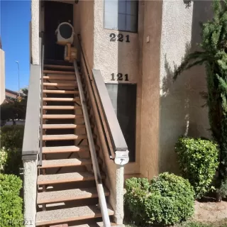 Photo #2: 2330331 Listing