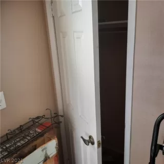 Photo #6: 2330331 Listing