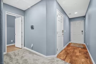 Photo #1: 2330333 Listing 