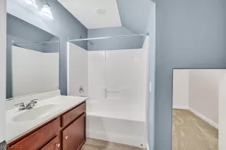 Photo #4: 2330333 Listing 