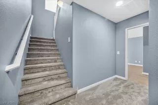 Photo #5: 2330333 Listing 