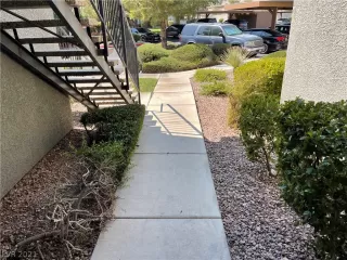 Photo #1: 2330408 Listing