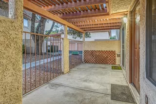 Photo #2: 2330419 Listing