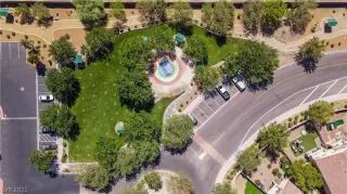 Photo #2: 2330447 Listing