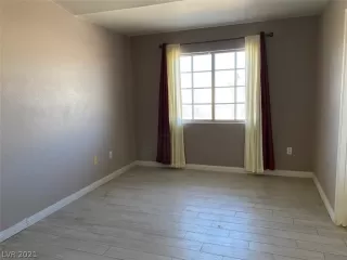 Photo #5: 2330450 Listing 