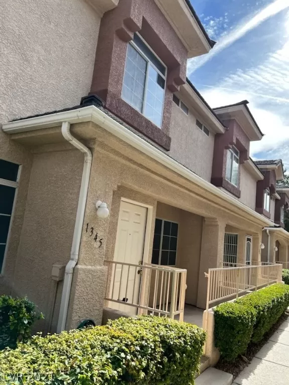 MLS: 2330473 Condo For Sale