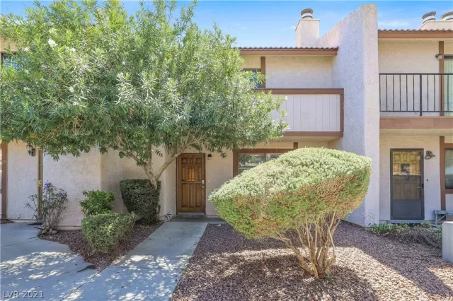 MLS: 2330514 Condo For Sale