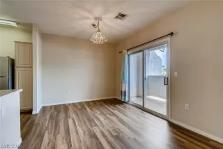 Photo #6: 2330529 Listing 