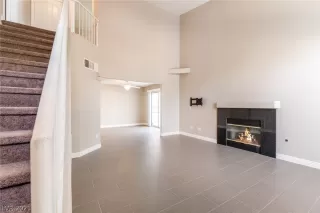 Photo #1: 2330534 Listing