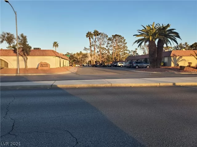 MLS: 2330555 Condo For Sale