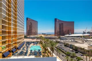 Photo #5: 2330626 Listing