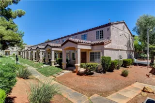 Photo #1: 2330636 Listing 