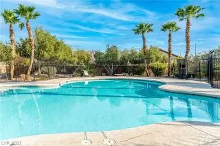 Photo #1: 2330643 Listing 