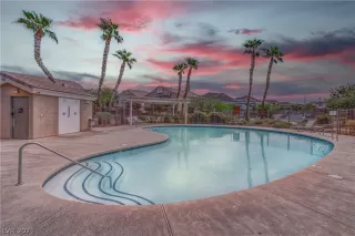 Photo #1: 2330658 Listing