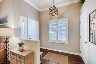 Photo #3: 2330752 Listing