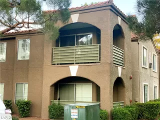 Photo #1: 2330753 Listing