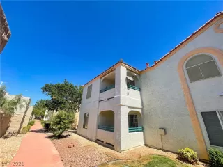 Photo #2: 2330787 Listing