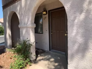 Photo #1: 2330797 Listing