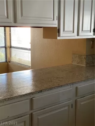 Photo #2: 2330802 Listing 