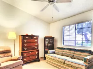 Photo #6: 2330805 Listing 