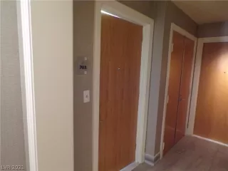 Photo #2: 2330809 Listing