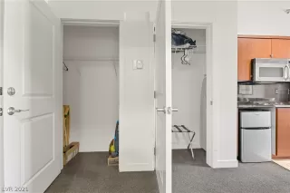 Photo #5: 2330810 Listing 