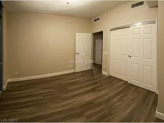 Photo #4: 2330863 Listing