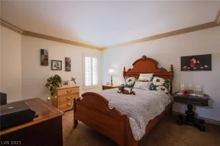 Photo #2: 2330865 Listing 