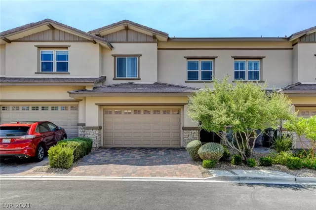 MLS: 2330883 Condo For Sale