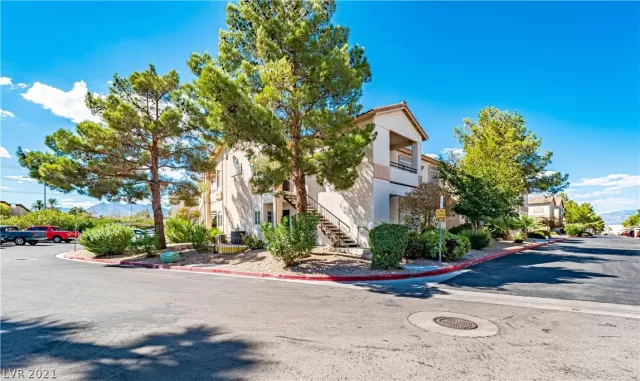 MLS: 2330888 Condo For Sale