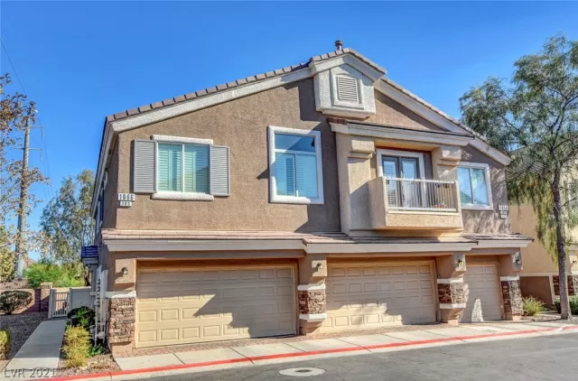 MLS: 2330894 Condo For Sale