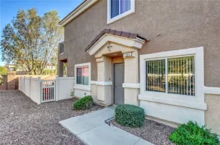 Photo #2: 2330894 Listing