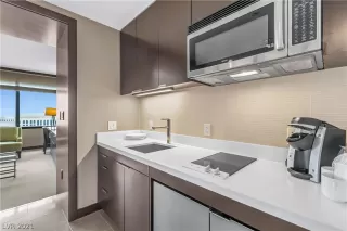 Photo #4: 2330902 Listing 