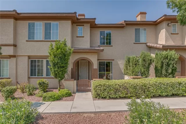 MLS: 2330931 Condo For Sale